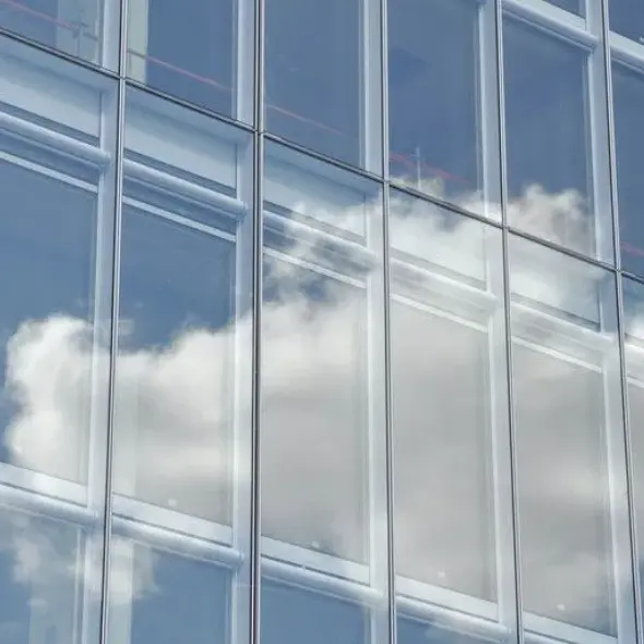 УФ-стійке скло для дверей та вікон